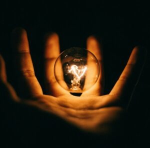 Is rhodiola rosea a nootropic - Light bulb floating above an open hand